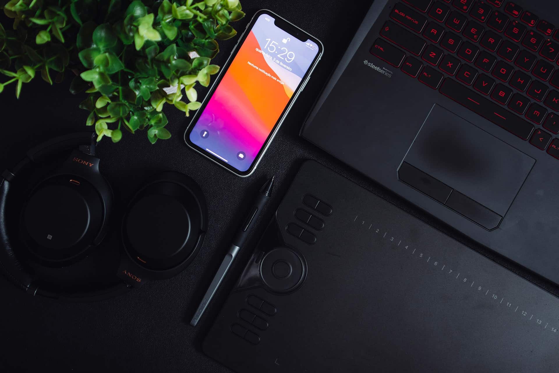 Services 2 nubelson fernandes YaOONA SKWg unsplash